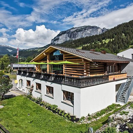 Hotel Ustria Parlatsch Trin Ngoại thất bức ảnh