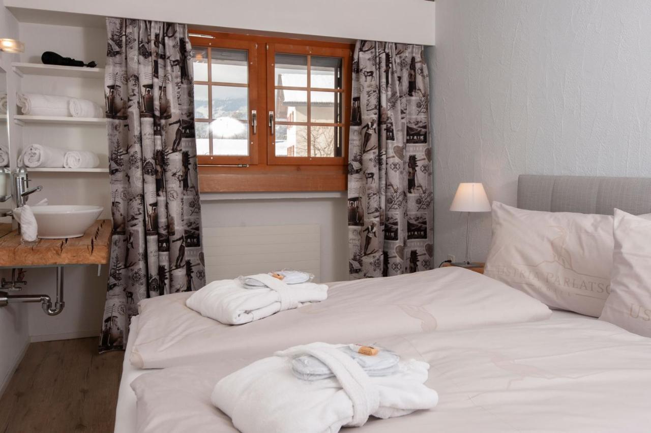 Hotel Ustria Parlatsch Trin Ngoại thất bức ảnh